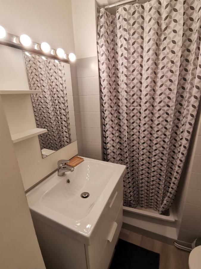 Anemone - Studio Tout Confort En Centre Ville Millau Luaran gambar